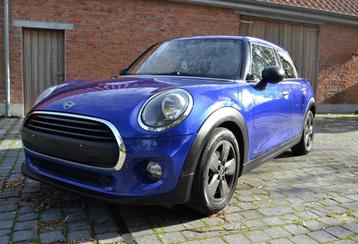 Mini Cooper One Automaat benzine beschikbaar voor biedingen
