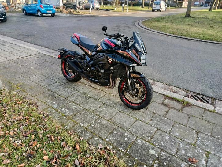 Suzuki gsxs1000 katana, Motoren, Motoren | Suzuki, Particulier, Overig, meer dan 35 kW, 4 cilinders, Motorrijbewijs A, Quickshifter