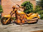 Houten beeld motorfiets., Ophalen