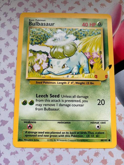 Jumbo Bulbasaur (BS 44) Base Set celebrations, Hobby & Loisirs créatifs, Jeux de cartes à collectionner | Pokémon, Booster box