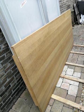 Massief beuken tafel  beschikbaar voor biedingen