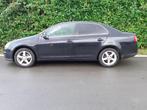 VW JETTA 1.6 CR TDi GPS 🌍 AIRCO ❄️ trekhaak 👍, Auto's, Volkswagen, Voorwielaandrijving, 4 deurs, Zwart, 4 cilinders