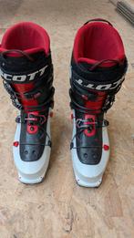 Tourskibot Scott cosmos, Enlèvement