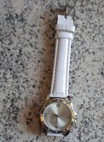 Montre dame blanc, Bijoux, Sacs & Beauté, Enlèvement ou Envoi, Comme neuf