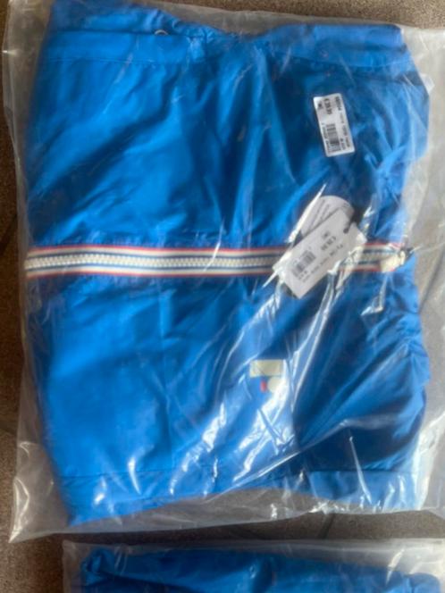 Regenjasje 128 en 140 nieuw!, Kinderen en Baby's, Kinderkleding | Maat 128, Zo goed als nieuw, Ophalen