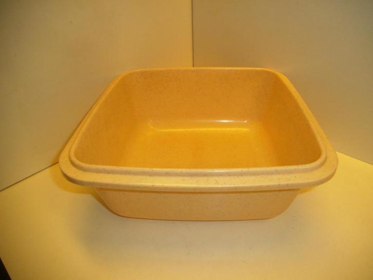 Plastic  vierkante waskom beige, Huis en Inrichting, Woonaccessoires | Overige, Zo goed als nieuw, Ophalen of Verzenden