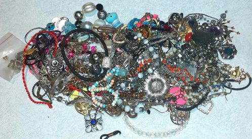 lot juwelen 2, Handtassen en Accessoires, Antieke sieraden, Overige typen, Zilver, Met edelsteen, Verzenden