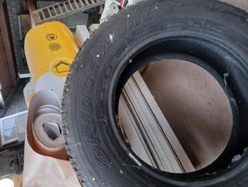 4 nieuwe 4x4 banden ( hilux)  beschikbaar voor biedingen