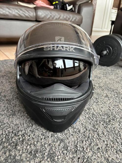 Shark spartan blank motorhelm, Motoren, Kleding | Motorhelmen, Ophalen