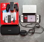 Nintendo Switch Oled - En parfait état, Consoles de jeu & Jeux vidéo, Enlèvement, Comme neuf, Avec 2 manettes, Switch OLED