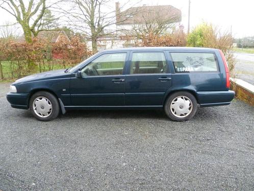 Volvo V70, Autos, Volvo, Particulier, V70, Sièges électriques, Verrouillage centralisé sans clé, Peinture métallisée, Radio, Attache-remorque