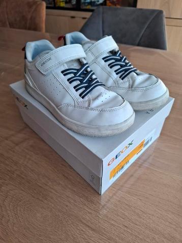 Schoenen Geox maat 34,wit beschikbaar voor biedingen