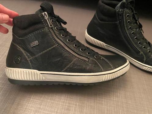 Remonte Zwarte leren sneakers 41, Kleding | Dames, Schoenen, Zo goed als nieuw, Sneakers, Zwart, Ophalen of Verzenden