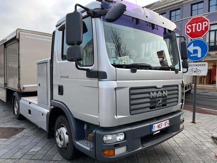 Marktwagen , oplegger + trekker ., Zakelijke goederen, Stock en Retail | Verkoopwagens, Ophalen