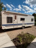 Caravan Hobby De Luxe Easy 560kmfe 2006, Caravans en Kamperen, Caravans, Microgolfoven, 90 kg, Hobby, Treinzit