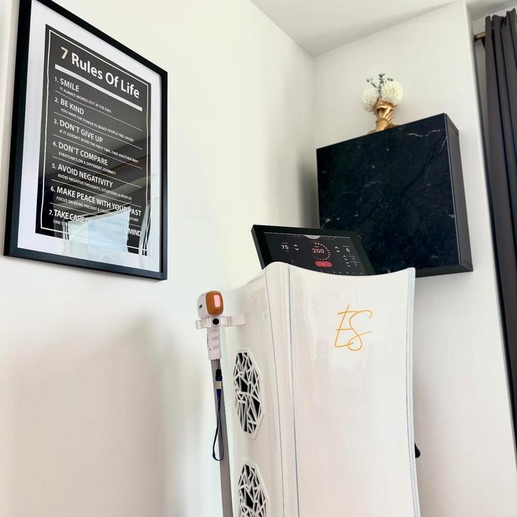 2000W diodelaser ontharingsmachine als nieuw, Immo, Appartementen en Studio's te huur