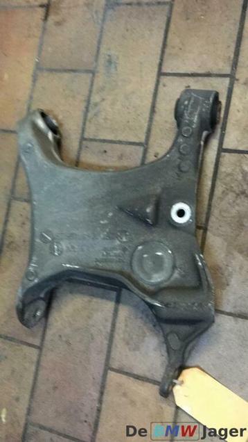 Draagarm rechtsachter BMW 5 serie E61 33326758716 beschikbaar voor biedingen