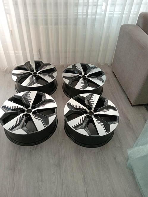 Renault Megane E Tech, Renault Megane, Renault 20 inch, Auto-onderdelen, Banden en Velgen, Velg(en), 20 inch, 215 mm, Nieuw, Ophalen of Verzenden