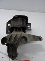 MOTORSTEUN Dacia Duster (HS) (01-2009/01-2018), Gebruikt, Dacia