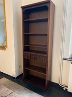 Klassieke boekenkast eiken look zeer degelijk 205x77x30, Huis en Inrichting, Kasten | Boekenkasten, Ophalen, Eikenhout, 200 cm of meer