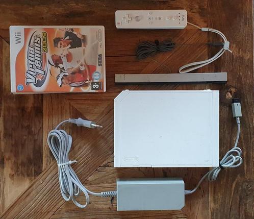 Nintendo WI en 1 NES, Games en Spelcomputers, Spelcomputers | Nintendo Wii, Zo goed als nieuw, Met 2 controllers, Verzenden