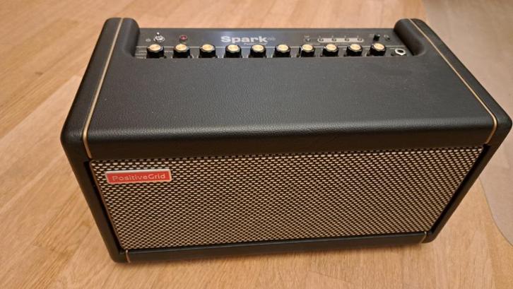 Positive Grid Spark 40, Muziek en Instrumenten, Versterkers | Bas en Gitaar, Zo goed als nieuw, Gitaar, Minder dan 50 watt, Ophalen
