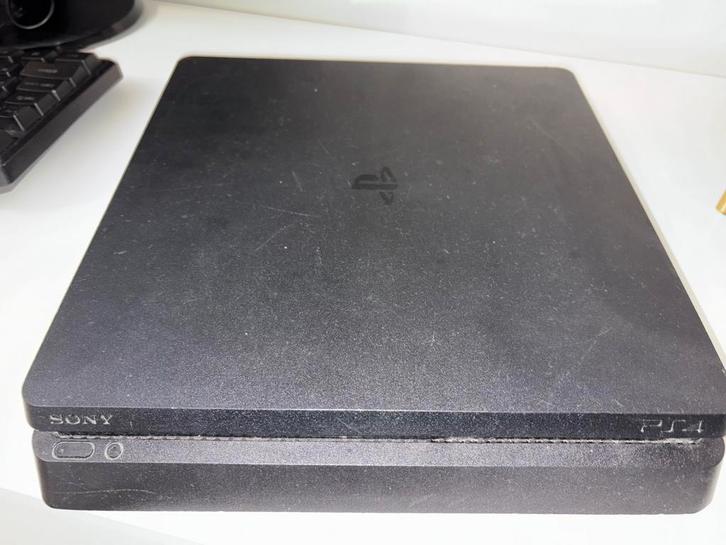 PS4 met consoler, Games en Spelcomputers, Spelcomputers | Sony PlayStation 4, Zo goed als nieuw, Original, 500 GB, Met 1 controller