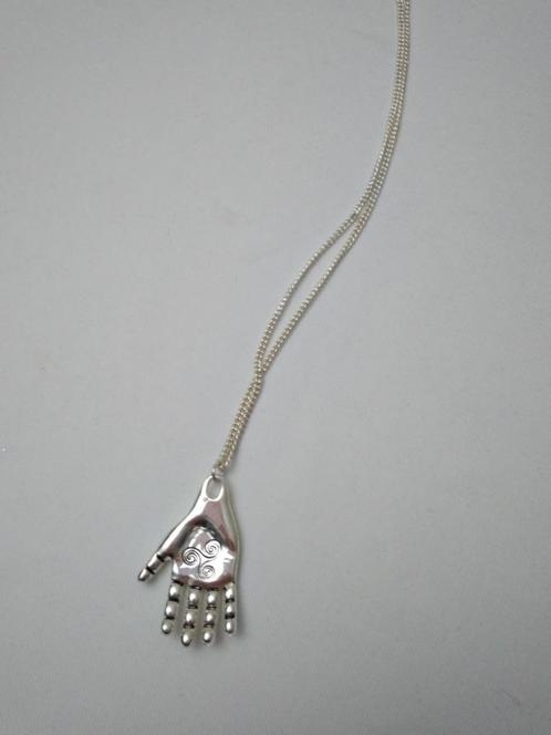 Collier en argent avec pendentif Main de Fatima, Bijoux, Sacs & Beauté, Colliers, Neuf, Argent, Argent, Avec pendentif, Réglable