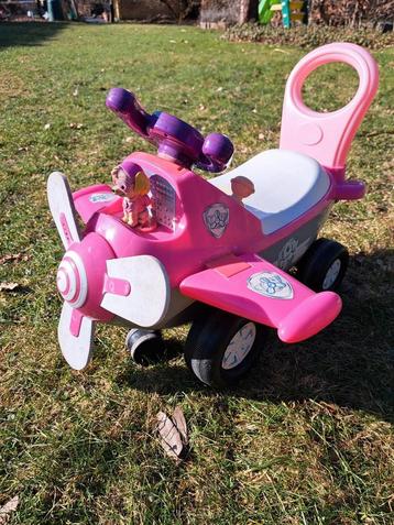 Loopwagen Skye paw patrol beschikbaar voor biedingen