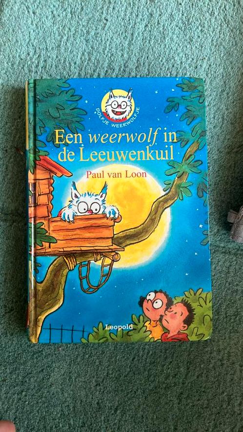 Paul van Loon - Een weerwolf in de Leeuwenkuil, Boeken, Kinderboeken | Jeugd | onder 10 jaar, Zo goed als nieuw, Ophalen of Verzenden