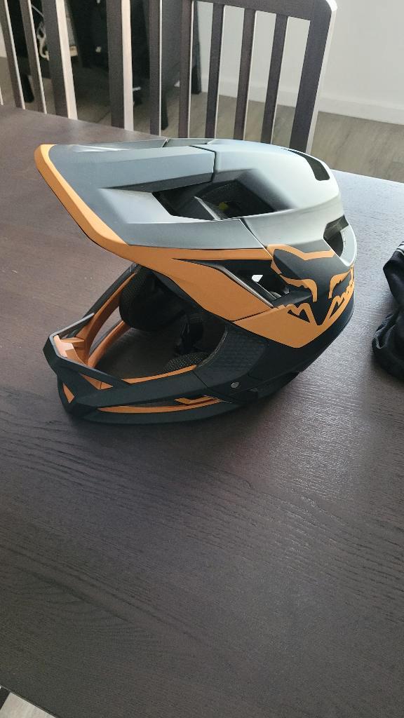 Fox Proframe black/gold M nieuw in doos, Fietsen en Brommers, Fietsaccessoires | Fietshelmen, Nieuw, Heer of Dame, M, Ophalen of Verzenden