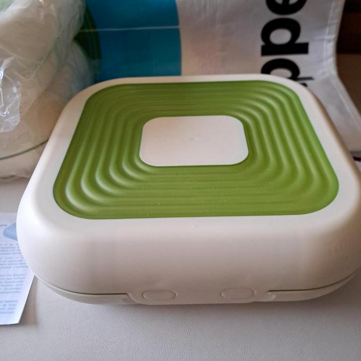 Tupperware vierkante opbergdoos/reisetui/ flexibel deksel Ni, Huis en Inrichting, Keuken | Tupperware, Nieuw, Ophalen of Verzenden
