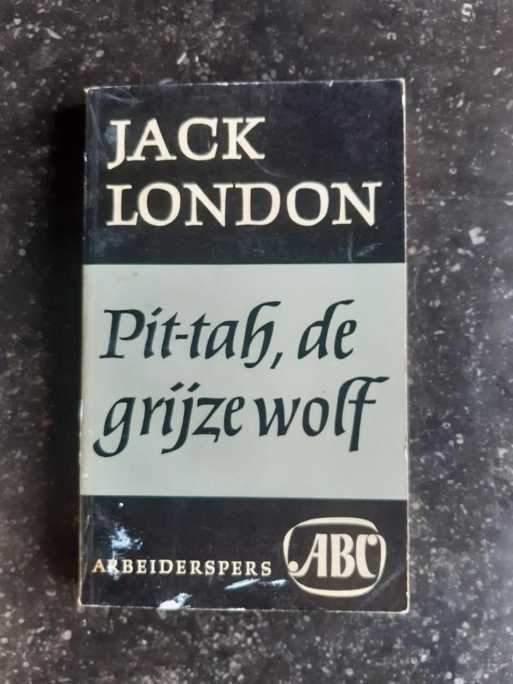 Jack London - Pit-tah, de grijze wolf, Boeken, Romans, Gelezen, Ophalen of Verzenden