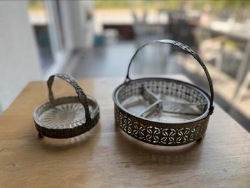 Vintage glazen schaaltjes met metalen rand beschikbaar voor biedingen