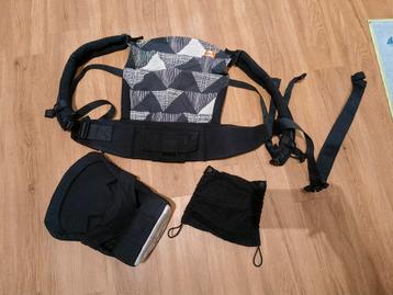Tula draagzak + verkleiner/infant insert beschikbaar voor biedingen