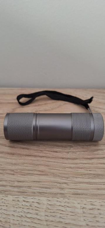 Zaklamp LED beschikbaar voor biedingen