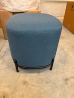 Nieuwe poef, Huis en Inrichting, Zetels | Voetbanken en poefs, Minder dan 50 cm, Vierkant, Nieuw, Minder dan 50 cm