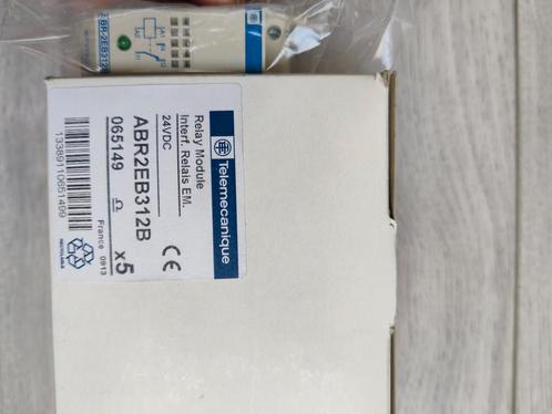 Elektrisch relais van Schneider, Doe-het-zelf en Bouw, Elektriciteit en Kabels, Zo goed als nieuw, Ophalen of Verzenden