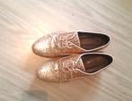 Stunning gold glitter derby shoes (size 40), Kleding | Dames, Schoenen met lage hakken, 3 suisses, Geel, Ophalen of Verzenden