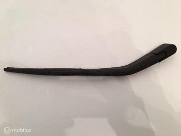 Ruitenwisserarm achter BMW 1-serie F20   7241984 beschikbaar voor biedingen