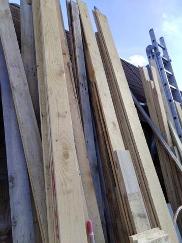 Planken 12cm br 2 cm di 3 m 1€ 50  per stuk, Doe-het-zelf en Bouw, Hout en Planken, Ophalen, 250 tot 300 cm, Plank