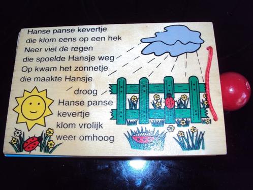Houten boekje met gekende vrolijke kinderliedjes!!!, Kinderen en Baby's, Speelgoed | Houten speelgoed, Ophalen of Verzenden