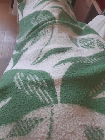 Couverture verte et blanche 1 pers  beschikbaar voor biedingen