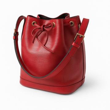 Louis Vuitton Noe en cuir epi rouge. Excellent état beschikbaar voor biedingen