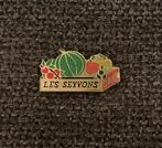PIN - LES SEYVONS - FRUITS - LEGUMES, Envoi, Utilisé, Autres sujets/thèmes, Insigne ou Pin's