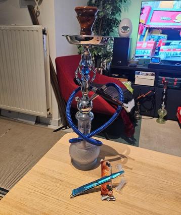 Prachtige waterpijp / shisha met alle accessoires  beschikbaar voor biedingen