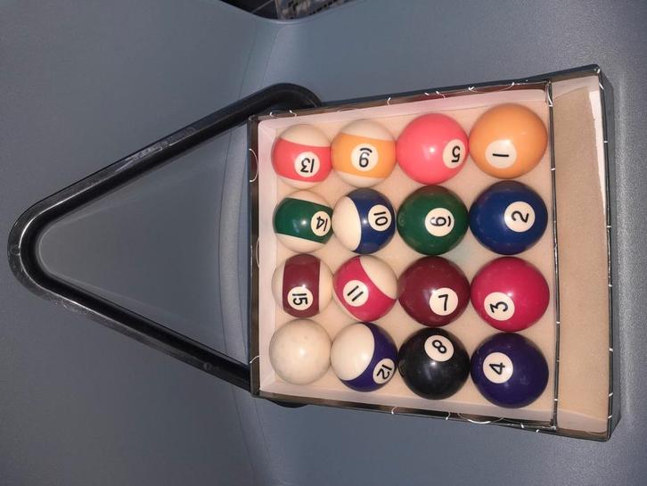 Set poolballen, Sport en Fitness, Biljarten en Poolen, Gebruikt, Keu of Ballen, Ophalen