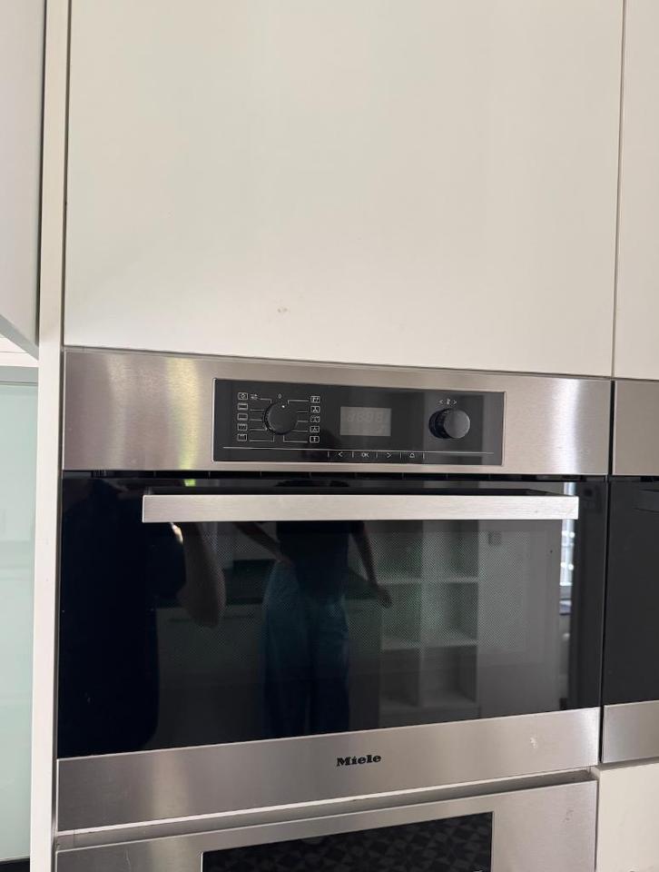 Miele H5040B oven Inbouw heteluchtoven met grilfunctie, Elektronische apparatuur, Ovens, Zo goed als nieuw, Inbouw, Oven met grill