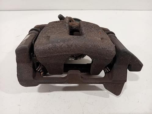 REMKLAUW RECHTS ACHTER Audi A4 Avant (B8) (8K0615404E), Auto-onderdelen, Remmen en Aandrijving, Audi, Gebruikt