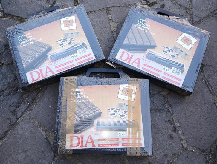 NOS Slide Cases Vintage New Old Stock Retro koffer, Audio, Tv en Foto, Diaprojectoren, Nieuw, Ophalen of Verzenden